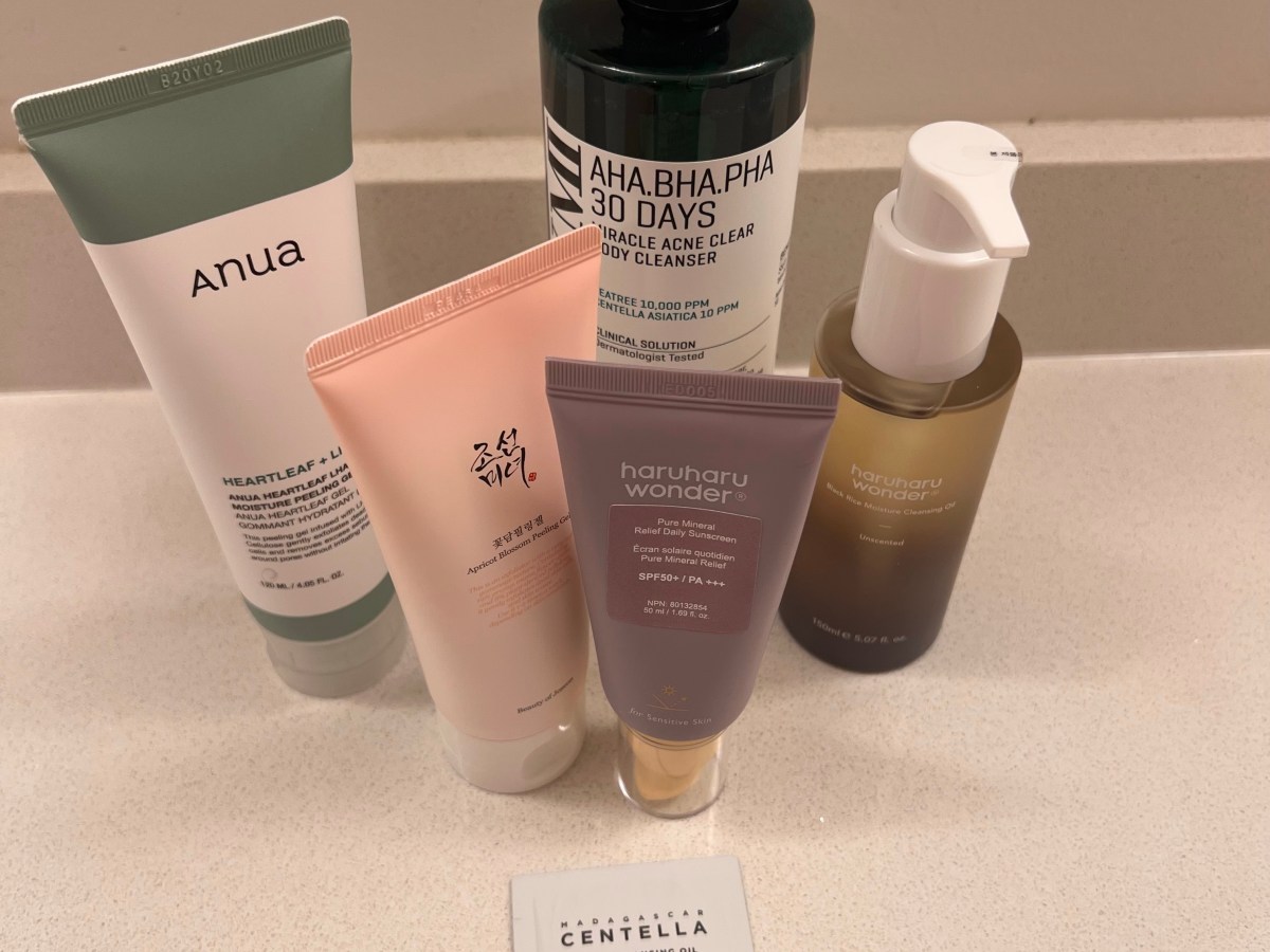 My Current K-Beauty Routine for Glowing Skin (Dry + Sensitive Skin&nbsp;Approved)